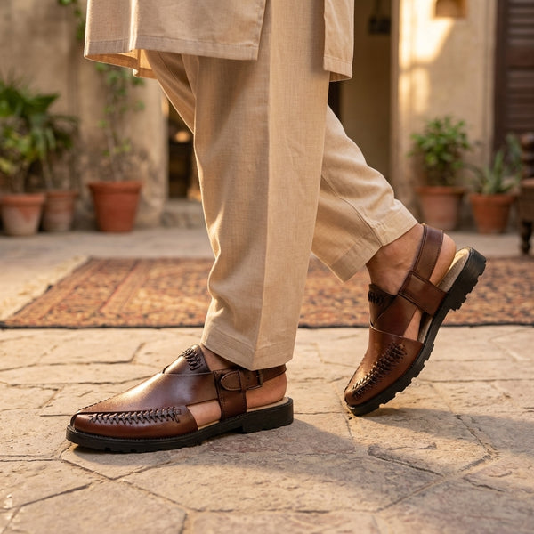 Brown Leather Nokra-Style Peshawari Chappal – Braided Seam Slingback